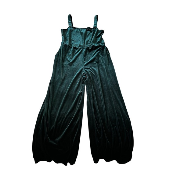 Modcloth Pants - ModCloth It Girl Status Velvet Jumpsuit Emerald